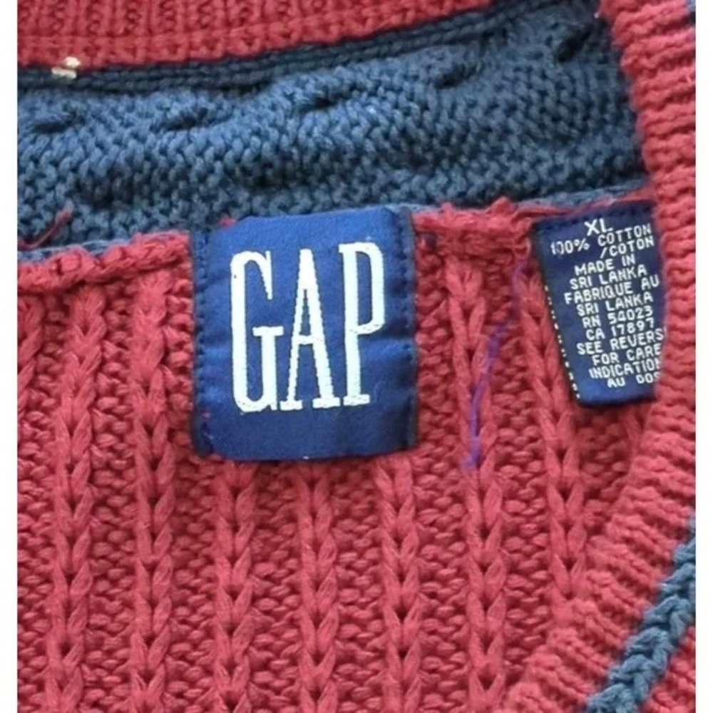 Vintage Gap Men's Sweater XL Red Cable Knit Varsity Stripe V-Neck Old Money Prep